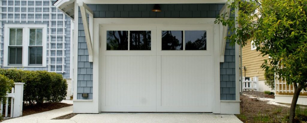 garage-door-2578743_1920-1200x480